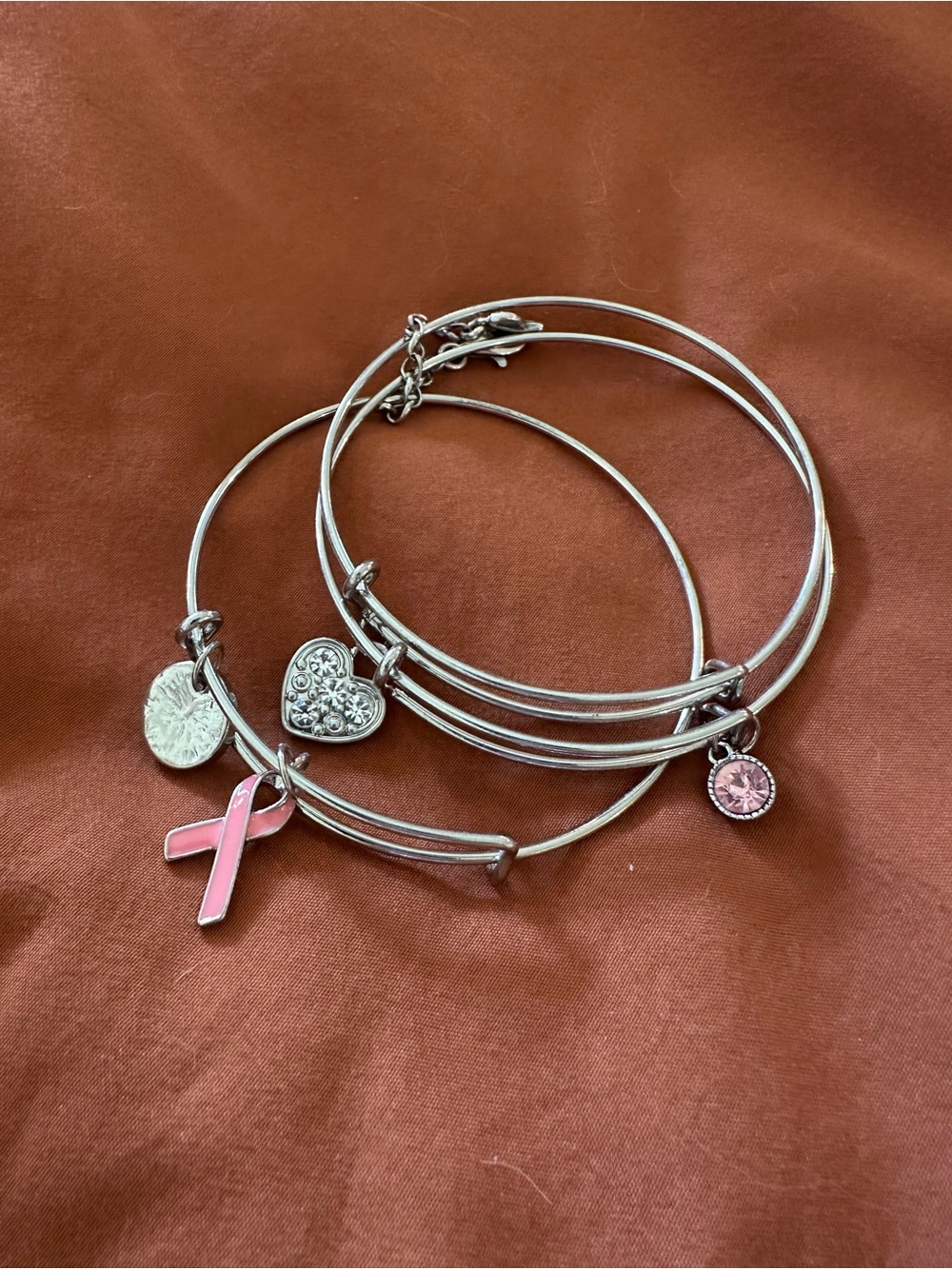 Breast cancer awareness bangle set